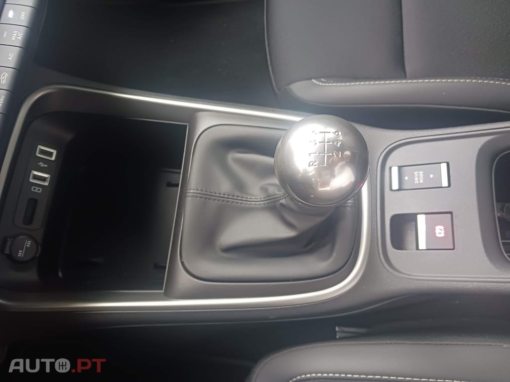 Jeep Avenger 1.2 GSE T3 Summit