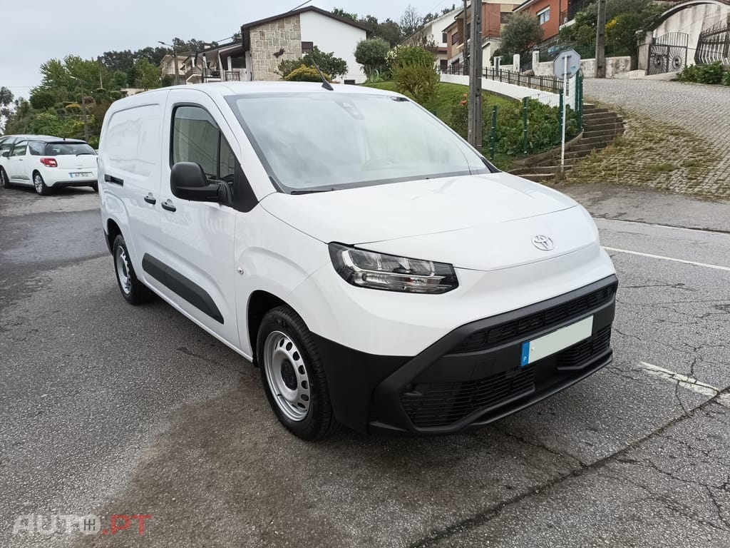 Toyota Proace City 1.5 HDI Longa 2025 10.000Km