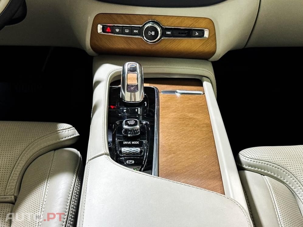 Volvo XC90 T8 AWD Twin Engine Geartronic Inscription