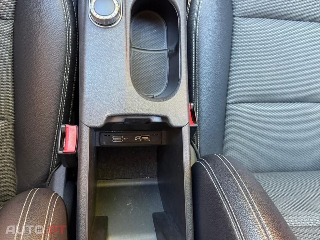 Mercedes-Benz CLA 200 D