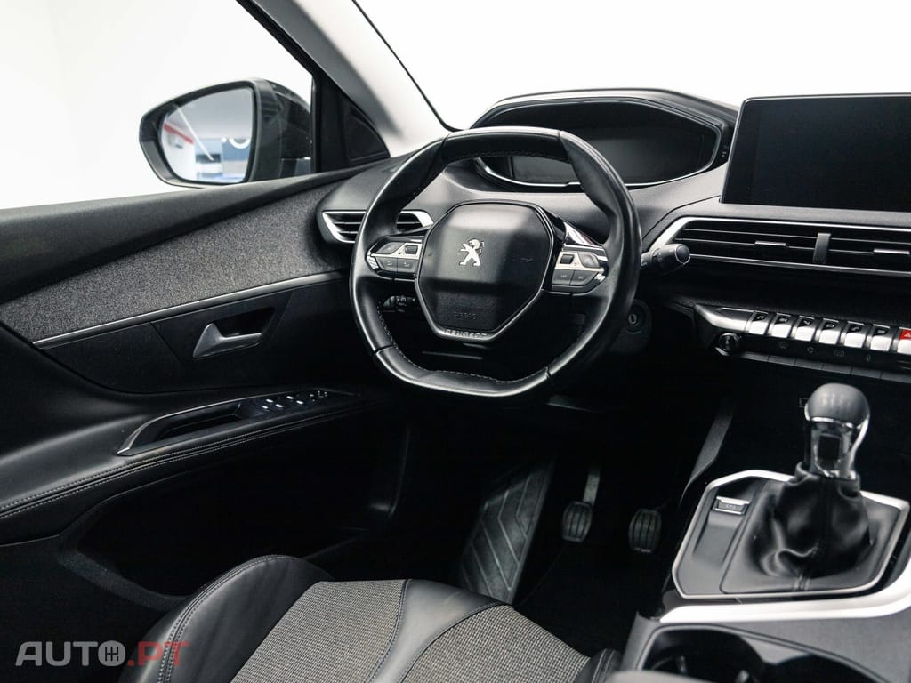 Peugeot 5008 1.5 BlueHDi Allure