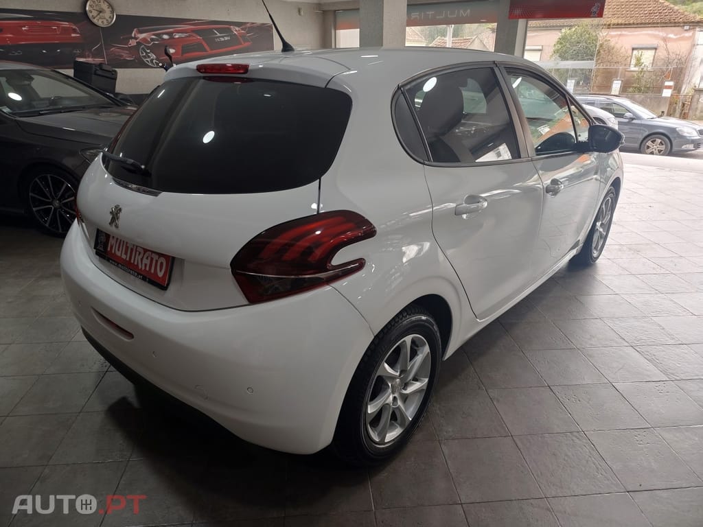 Peugeot 208 1.2 VTi Active