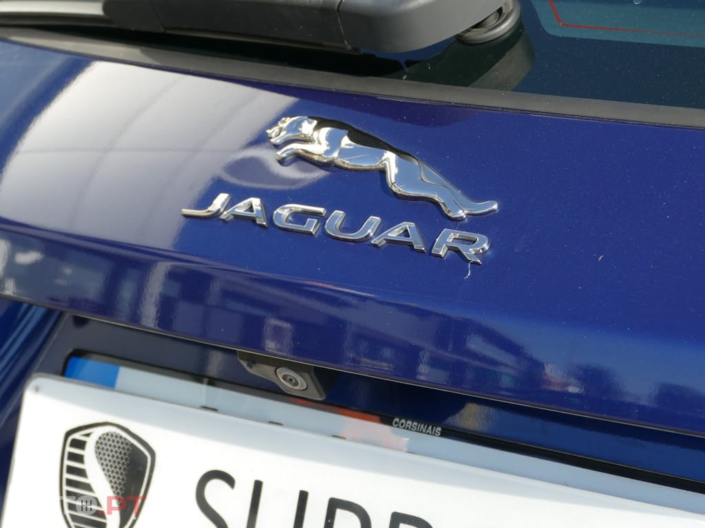 Jaguar F-Pace 2.0 P400e AWD