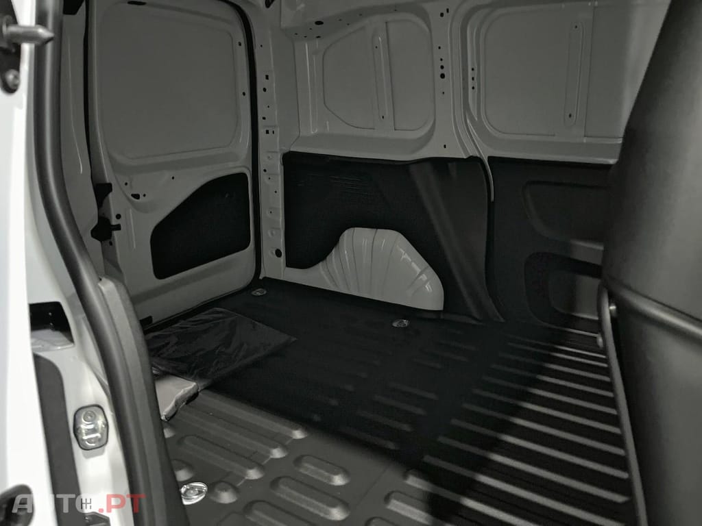 Citroen Berlingo I.V.A DEDUTÍVEL M 1.5 BlueHDi 100 S&S CVM6