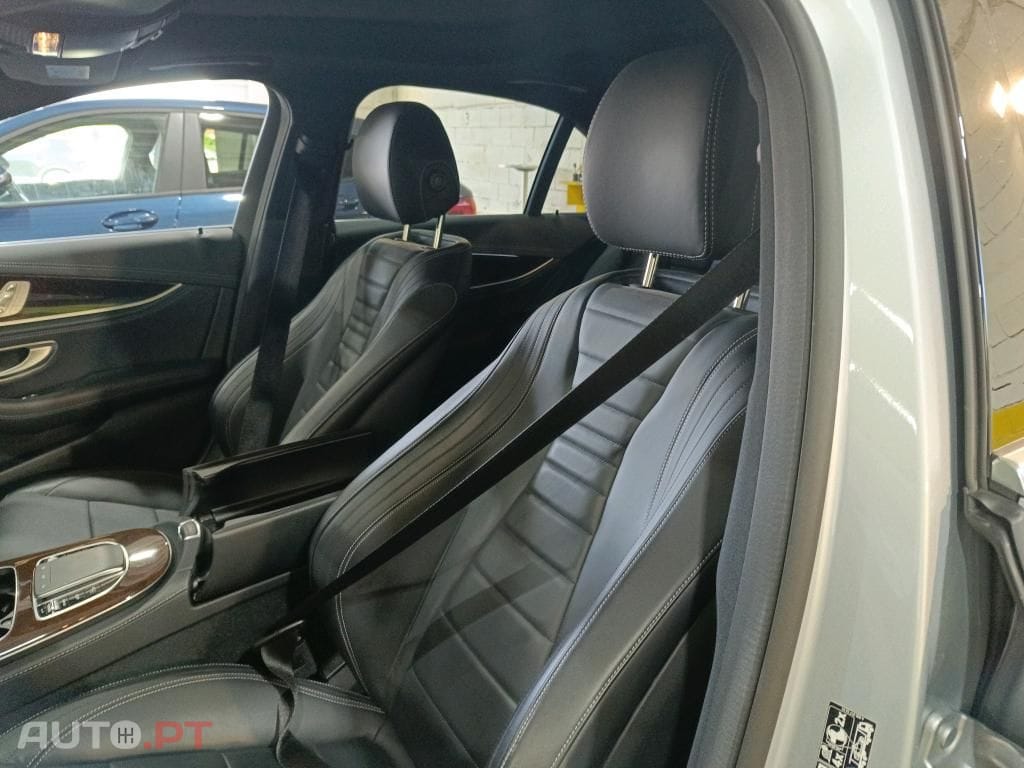 Mercedes-Benz E 300 de AMG Line 4Matic