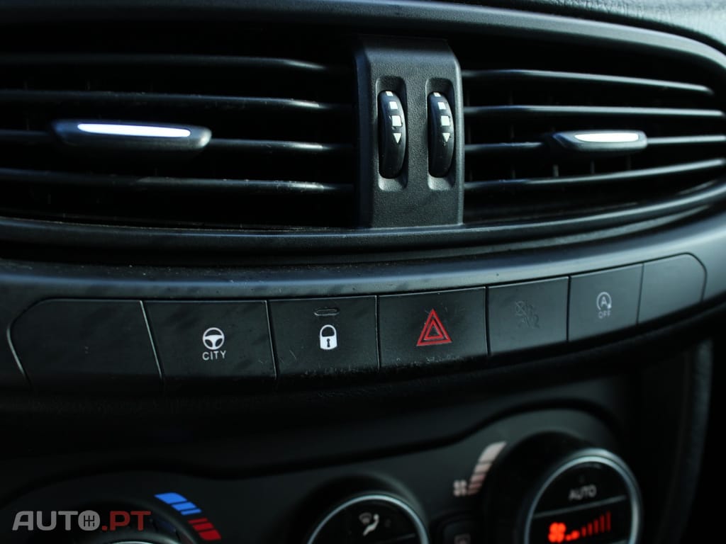 Fiat Tipo 1.6 M-Jet Lounge Tech