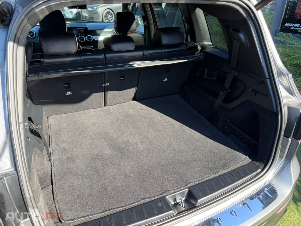 Mercedes-Benz GLB 220 d AMG Line