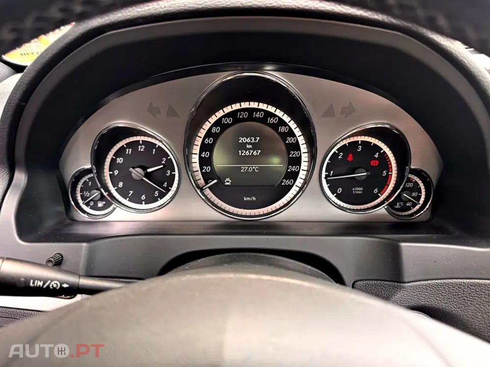 Mercedes-Benz E 220 CDi Avantgarde BlueEfficiency