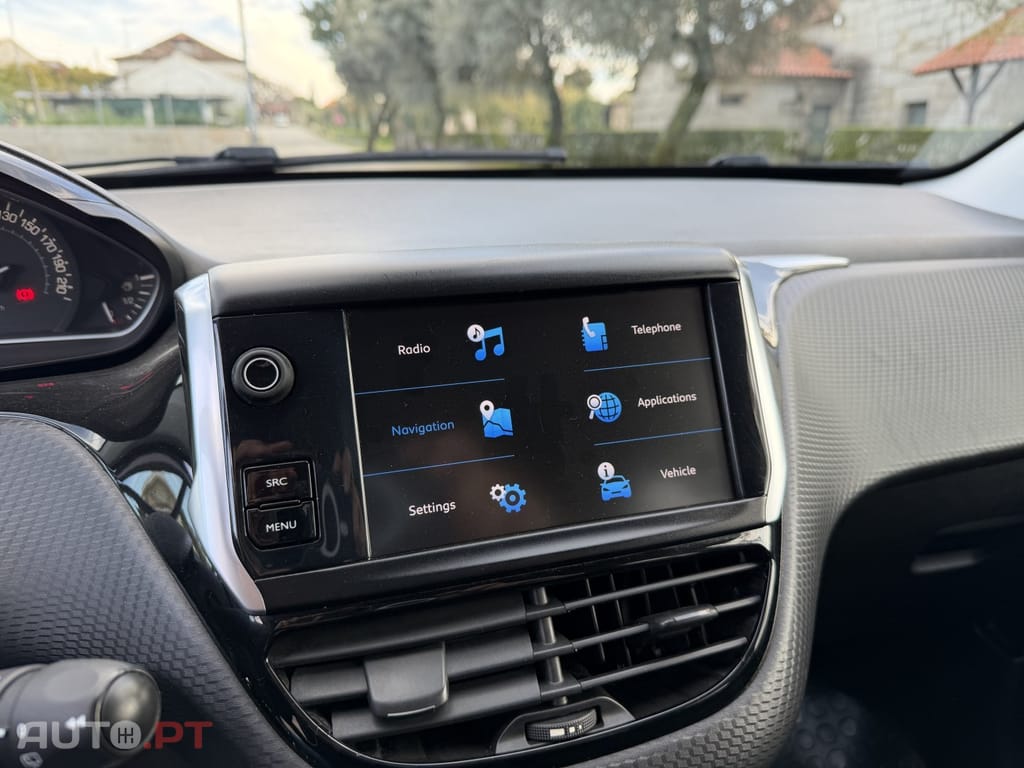 Peugeot 2008 1.2 PureTech Allure