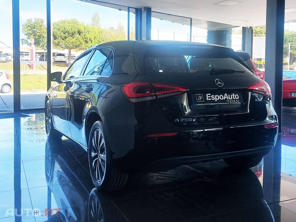 Mercedes-Benz A 250 e Style Plus