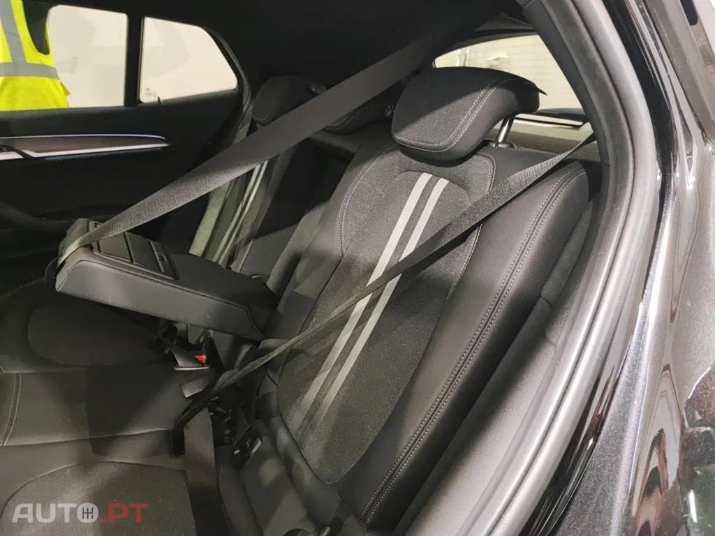 BMW X2 25 e xDrive Pack M