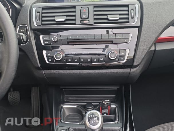 BMW 218 i Cabrio Line Sport