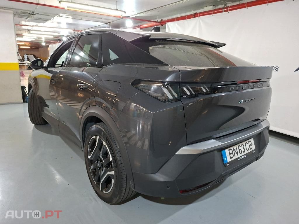 Peugeot E-3008 73 kWh Allure