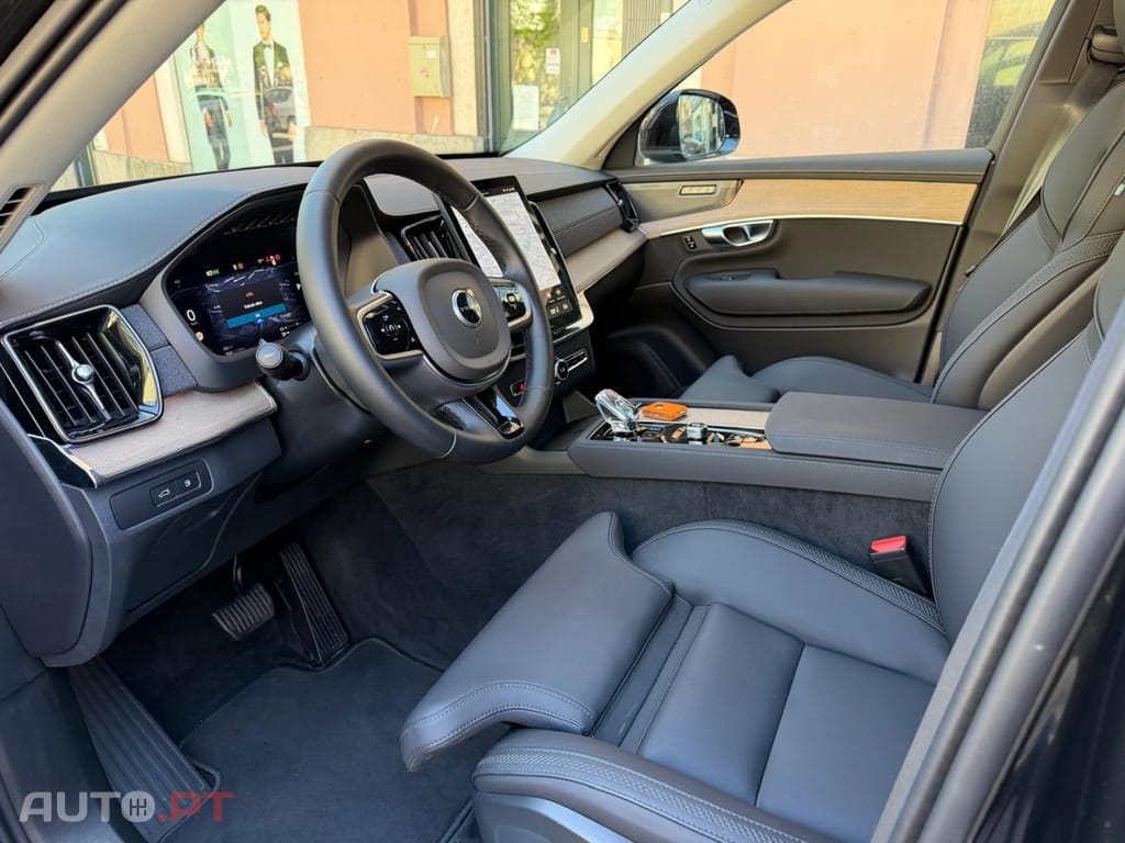 Volvo XC90 2.0 T8 PHEV Black Edition AWD