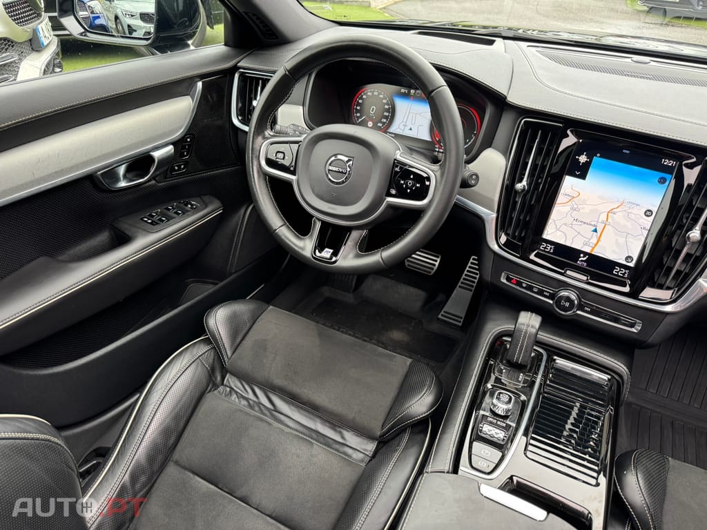 Volvo V90 2.0 T8 PHEV R-Design AWD
