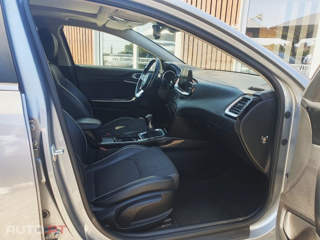 Kia Ceed 1.6 CRDi TX+SRF
