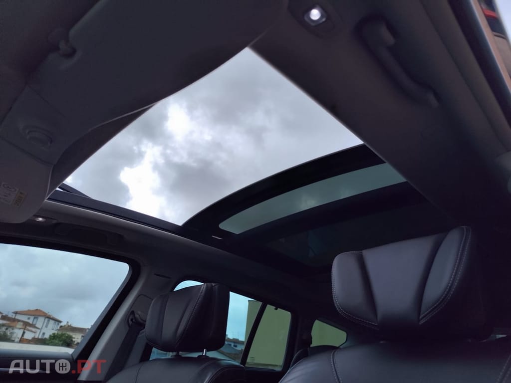 Renault Espace 1.6 dCi Initiale Paris EDC