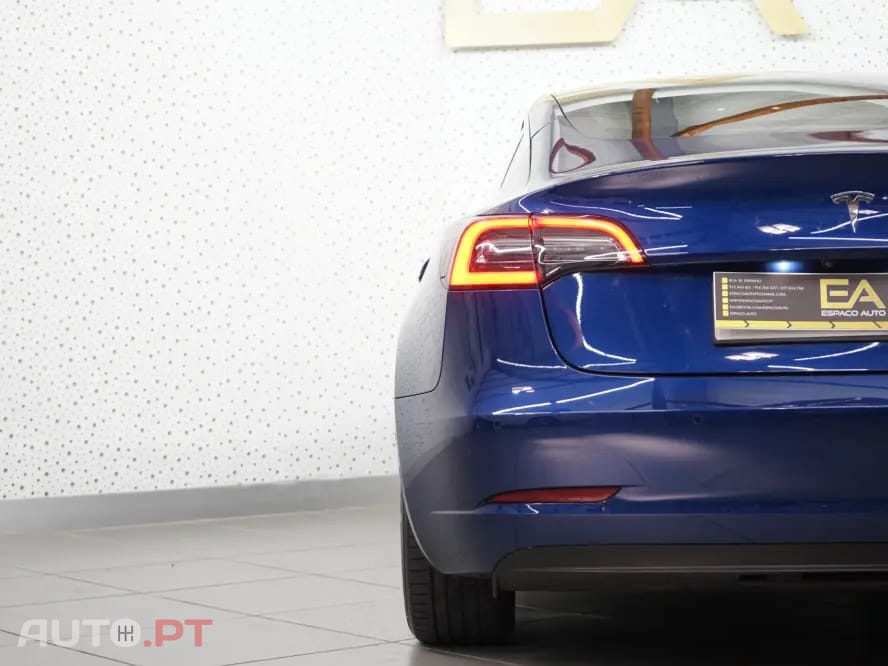 Tesla Model 3 Standard Range Plus RWD