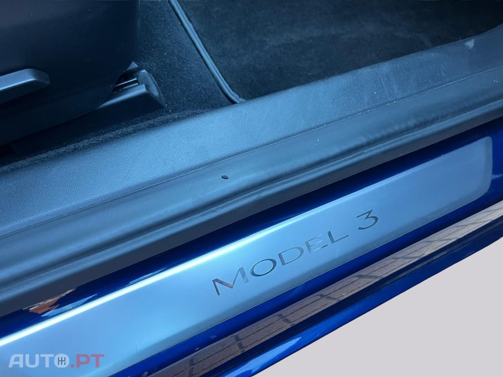 Tesla Model 3 PERFORMANCE 