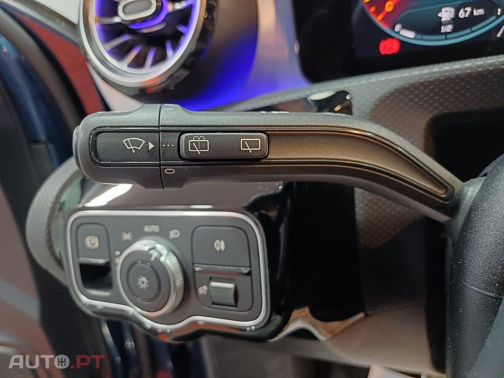 Mercedes-Benz A 180 Mercedes Benz A 180 AMG Line Advanced