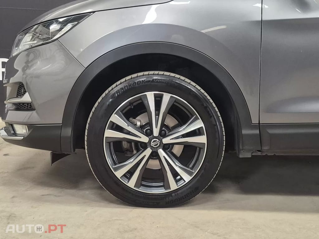 Nissan Qashqai 1.3 DIG-T N-Connecta LED+SKY