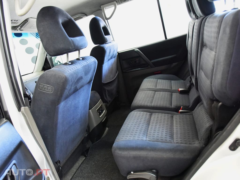 Mitsubishi Pajero 3.2 DI-D GLS Longo