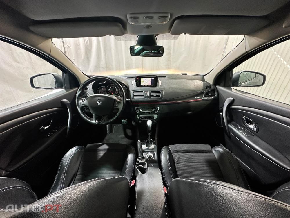 Renault Mégane Sport Tourer 1.5 dCi GT Line EDC J18