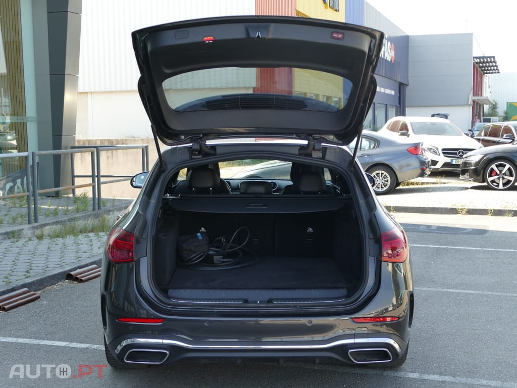 Mercedes-Benz C 300 e AMG Line