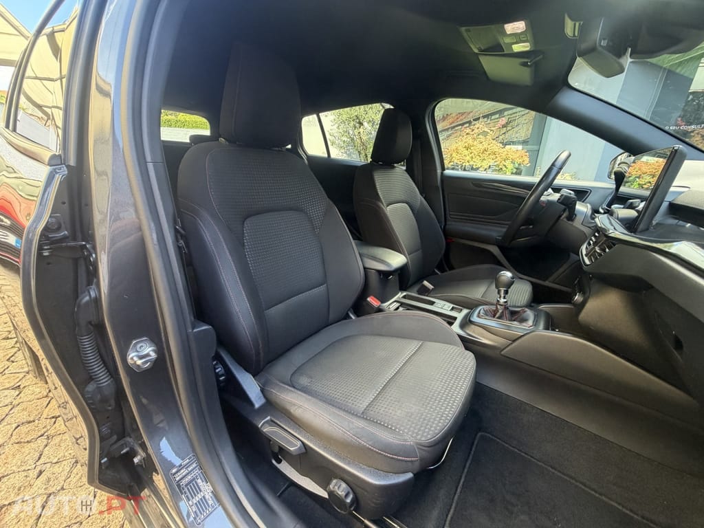 Ford Focus 1.5 TDCi EcoBlue ST-Line