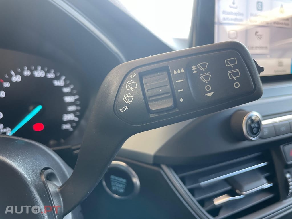 Ford Focus 1.0 EcoBoost MHEV ST-Line X