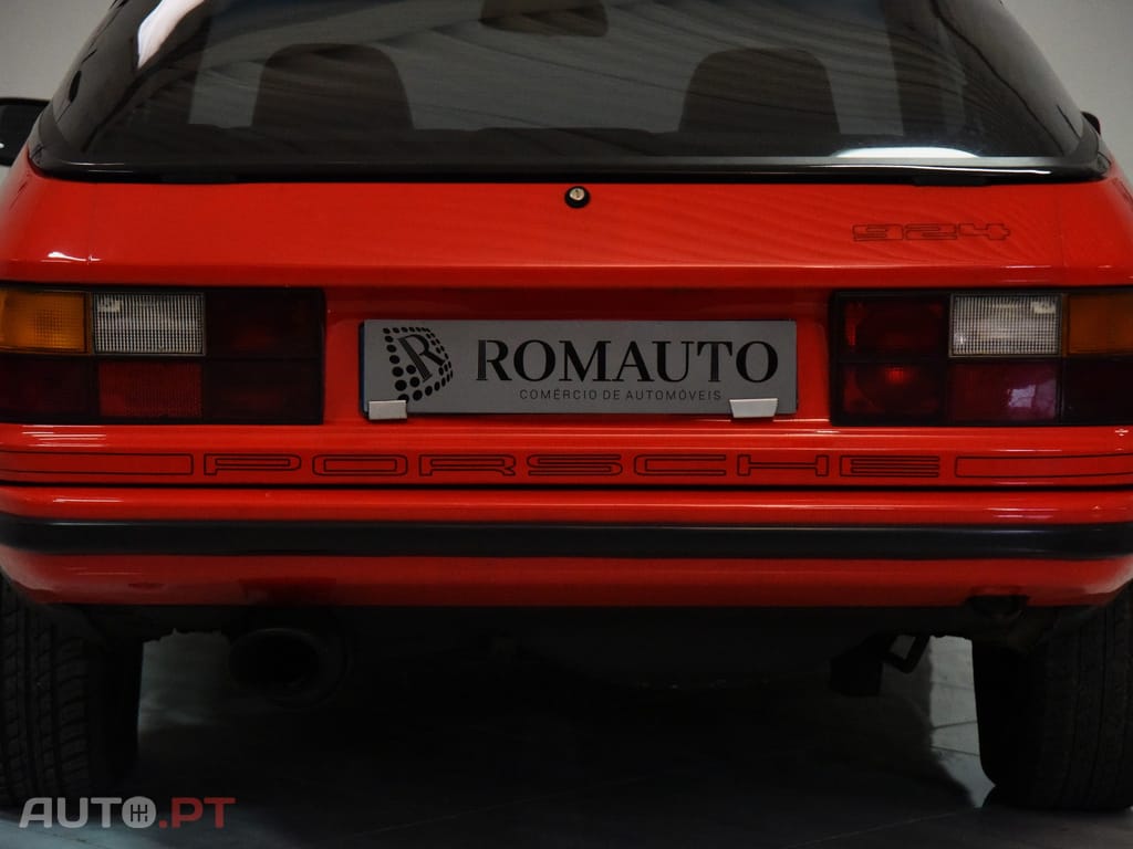 Porsche 924 COUPE 2.0