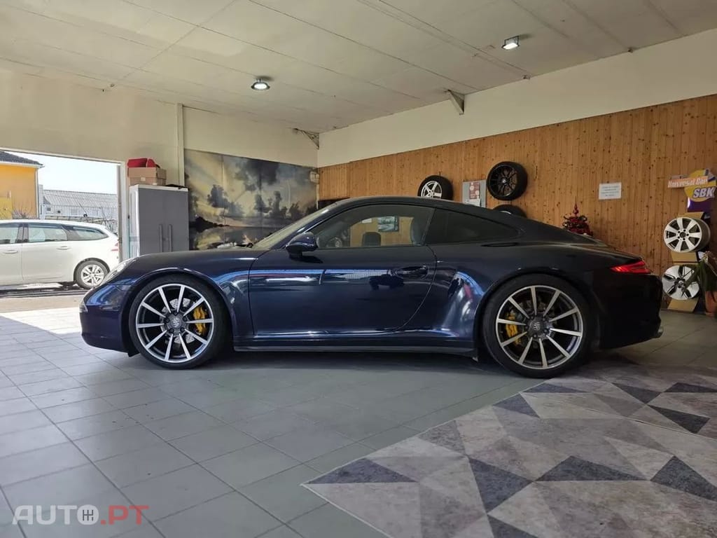 Porsche 911 Carrera 4 PDK