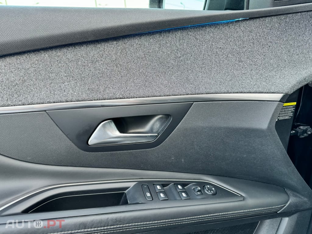 Peugeot 3008 1.6 BlueHDi Allure