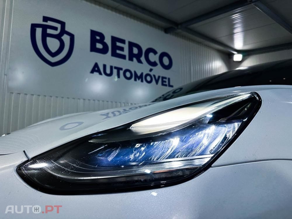 Tesla Model 3 Long-Range Dual Motor AWD
