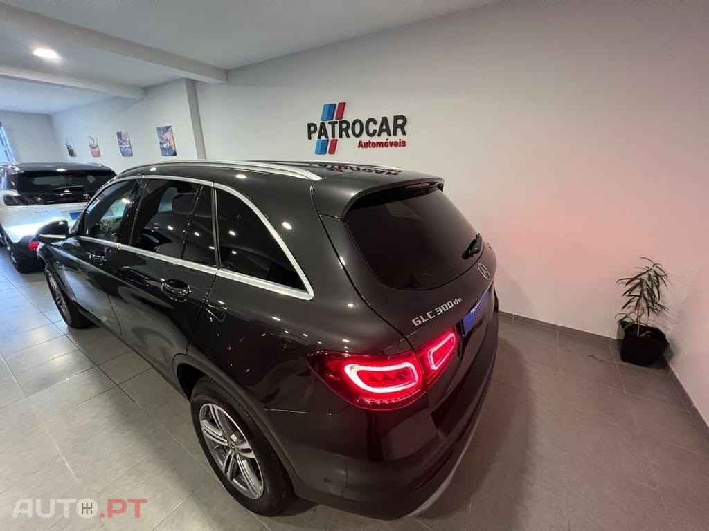 Mercedes-Benz GLC 300 de 4Matic 9G-TRONIC Exclusive