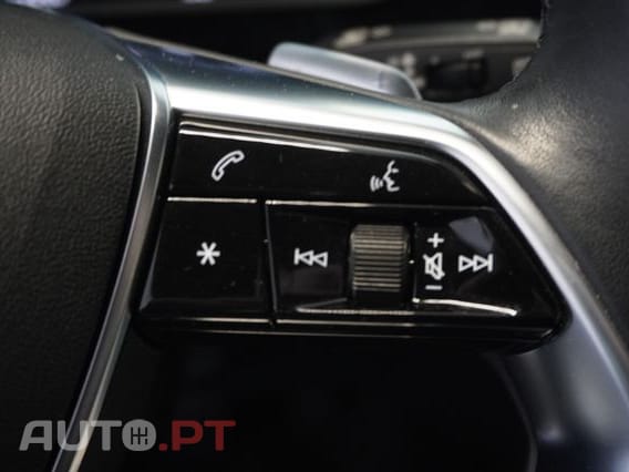 Audi E-Tron I.V.A DEDUTÍVEL 55 Quattro