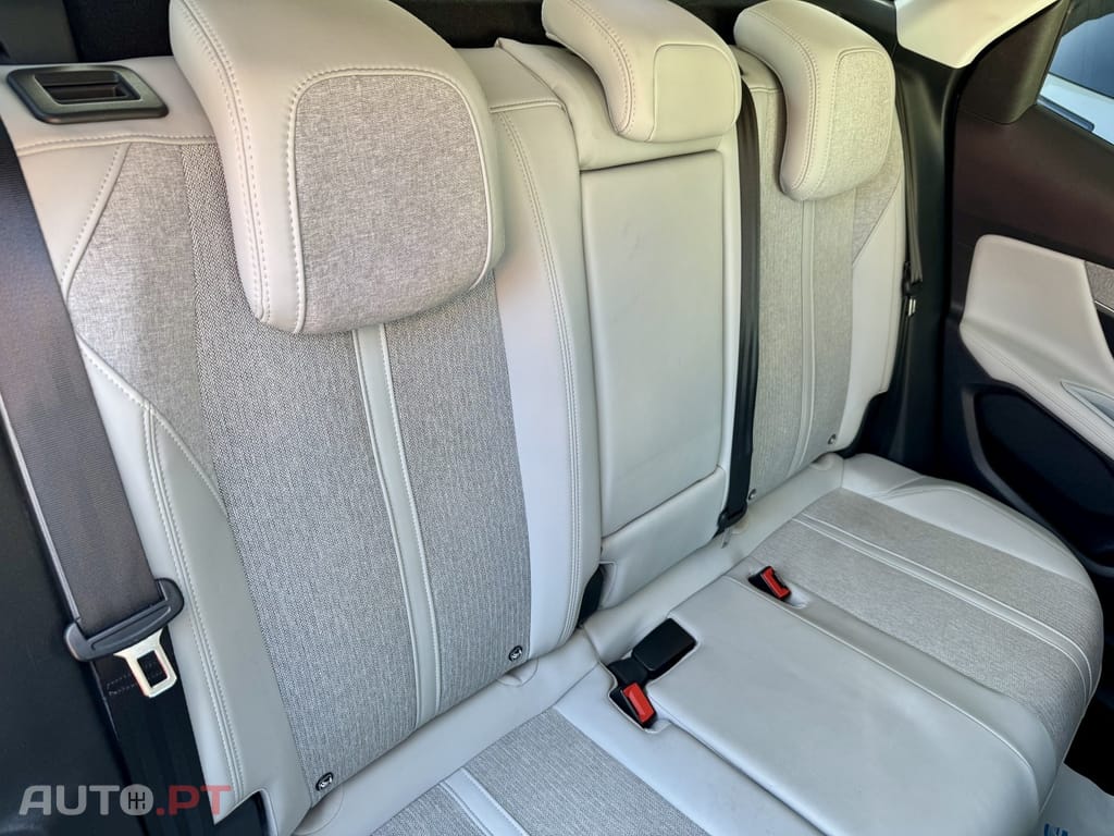 Peugeot 3008 1.5 BlueHDi Allure