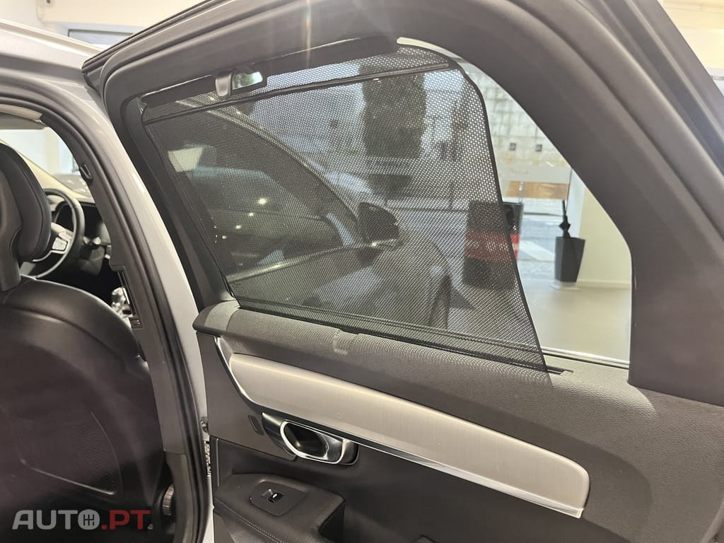 Volvo V90 2.0 D5 Momentum AWD Geartronic