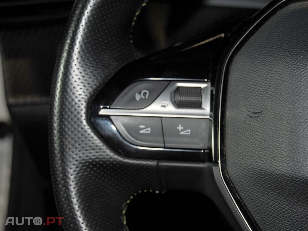 Peugeot 2008 1.2 PureTech GT Line