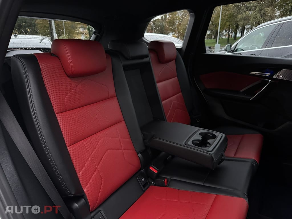 BMW X1 sDrive18d Pack Desportivo M