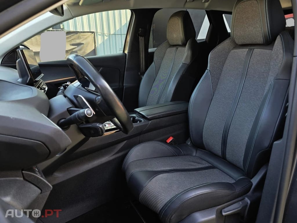 Peugeot 3008 1.5 BlueHDi Allure EAT8