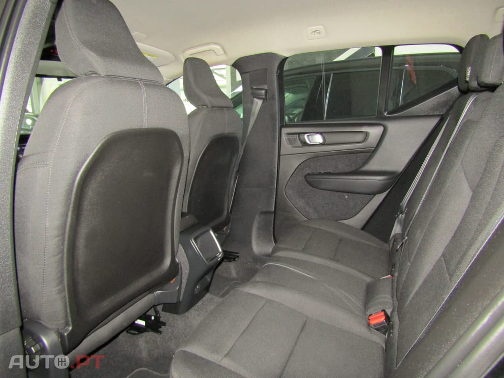 Volvo XC40 2.0 D3 Momentum