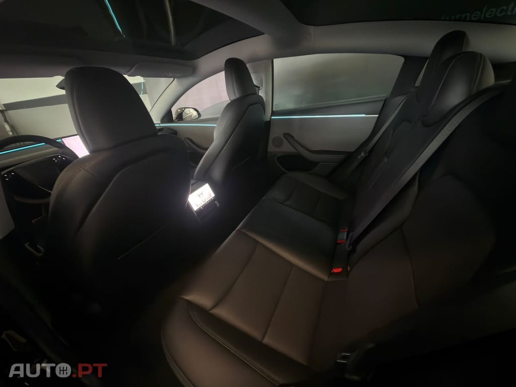 Tesla Model 3 Tração Traseira