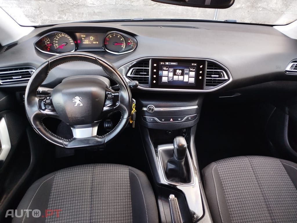 Peugeot 308 1.2 PureTech Style