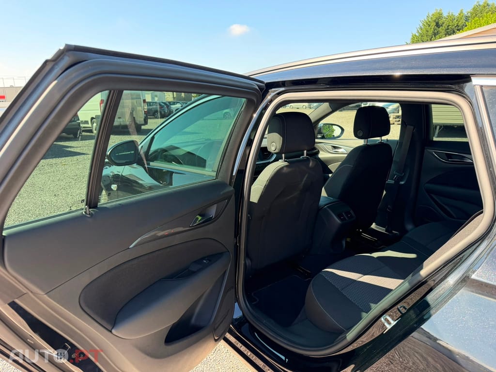 Opel Insignia 1.5 D Business