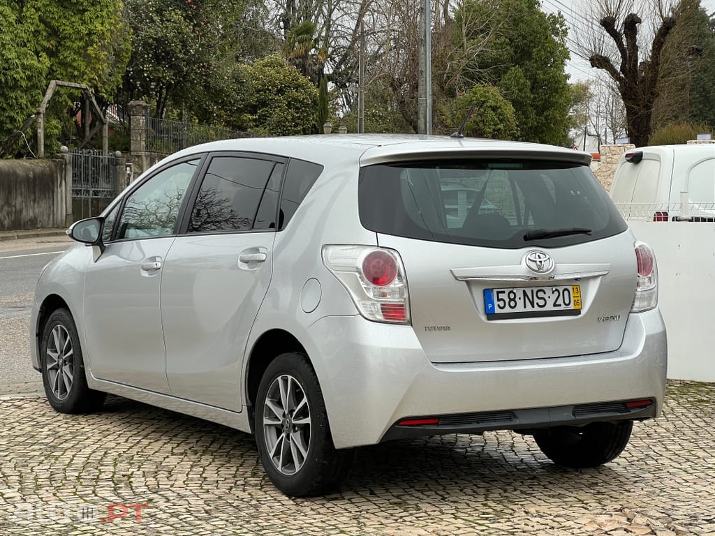Toyota Verso 2.0 D-4D Comfort