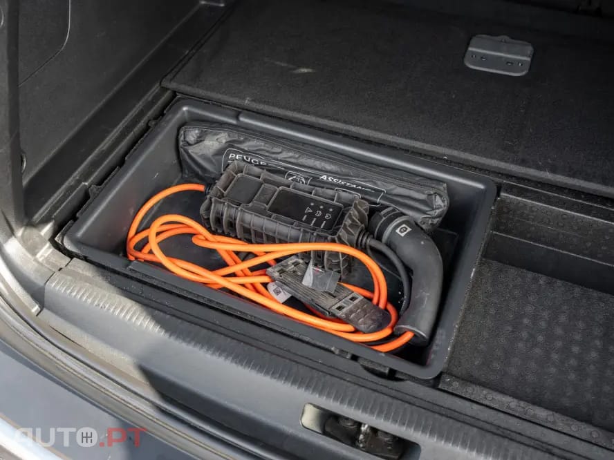 Peugeot 3008 1.6 Hybrid4 Allure Pack e-EAT8
