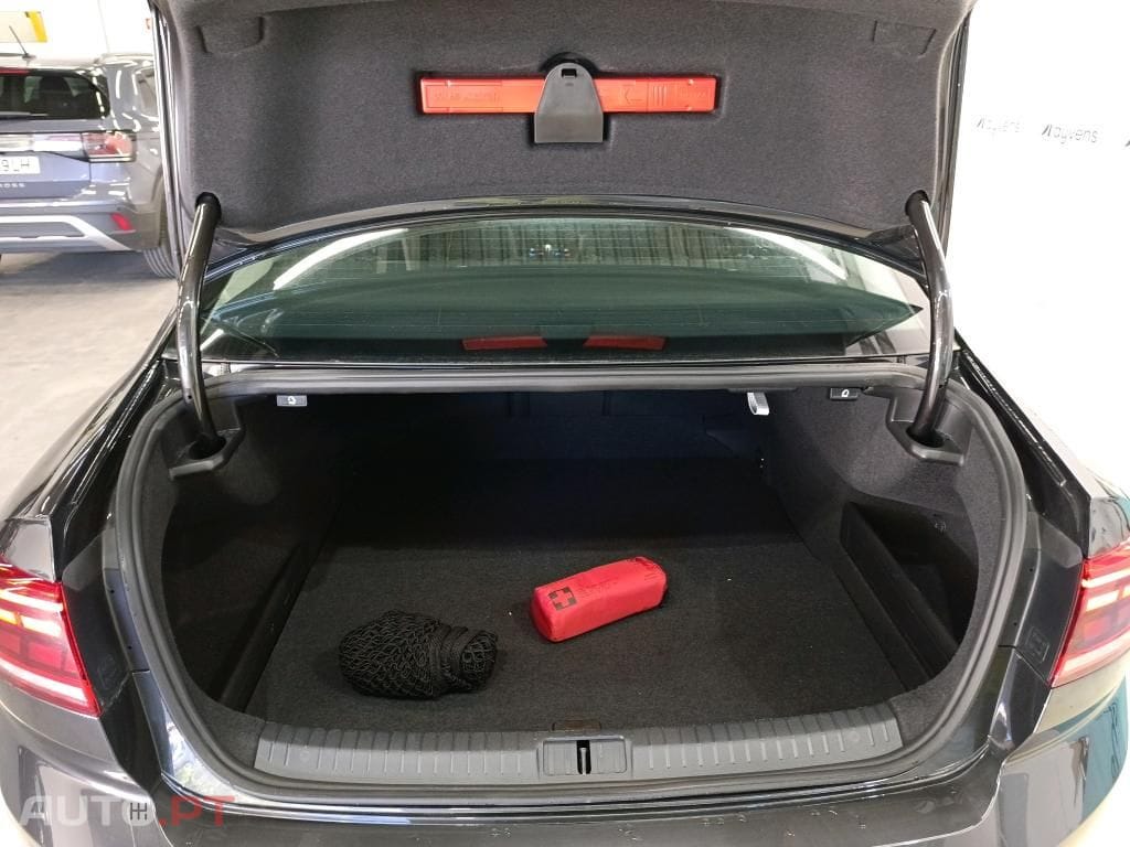 Volkswagen Passat 2.0 TDI Business DSG