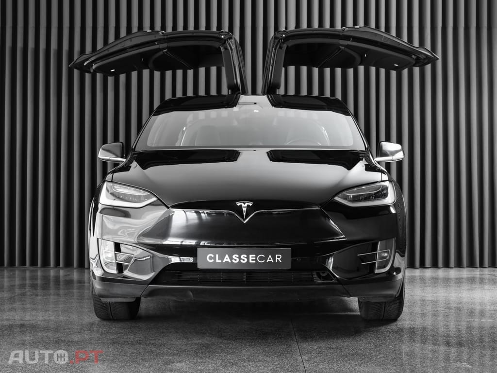 Tesla Model X 75D