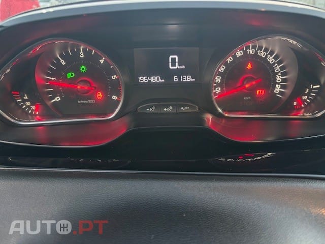 Peugeot 208 1.4 HDi SE Style